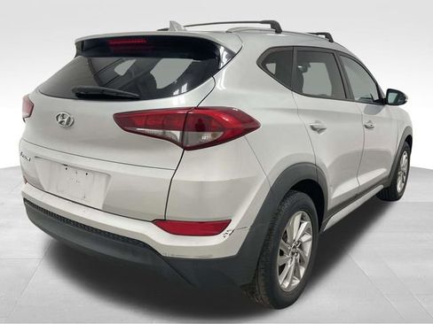 Used 2018 Hyundai Tucson SEL Plus image 4
