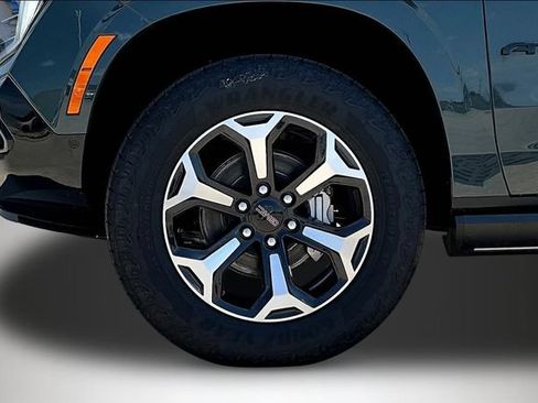 New 2026 GMC Yukon AT4 w/ AT4 Premium Plus Package AWD/4WD image 13