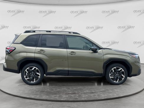 Certified 2025 Subaru Forester Premium AWD/4WD image 8