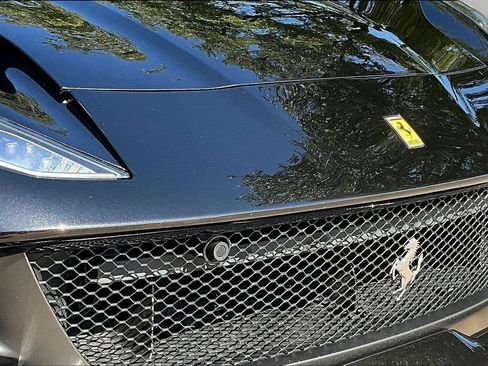 Used 2023 Ferrari 812 GTS RWD image 27