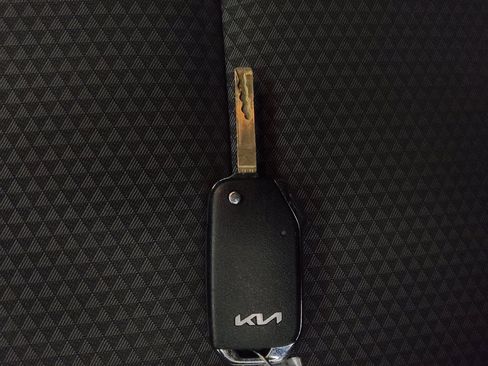 Used 2022 Kia Soul LX w/ Technology Package FWD image 32