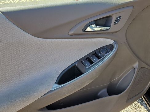 Used 2023 Chevrolet Malibu LT FWD image 28