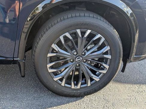 Certified 2024 Nissan Rogue Platinum w/ Platinum Premium Package FWD image 9
