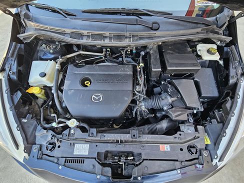 Used 2015 MAZDA MAZDA5 Touring image 27