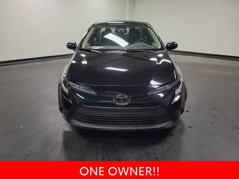 Used 2023 Toyota Corolla LE FWD image 3
