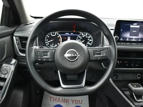 Used 2024 Nissan Rogue S FWD image 20