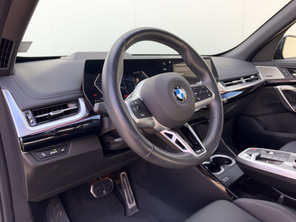 Used 2023 BMW X1 xDrive28i w/ Premium Package AWD/4WD image 4