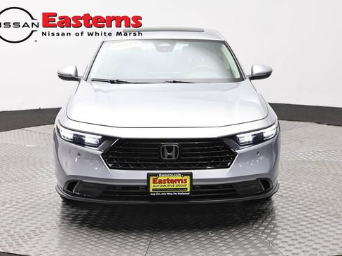 Used 2024 Honda Accord Touring image 2