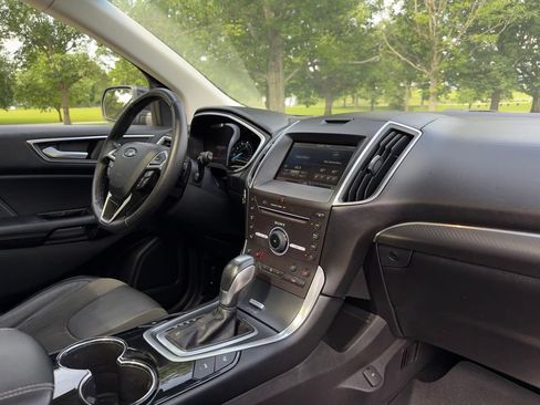Used 2015 Ford Edge Sport w/ Equipment Group 401A AWD/4WD image 32