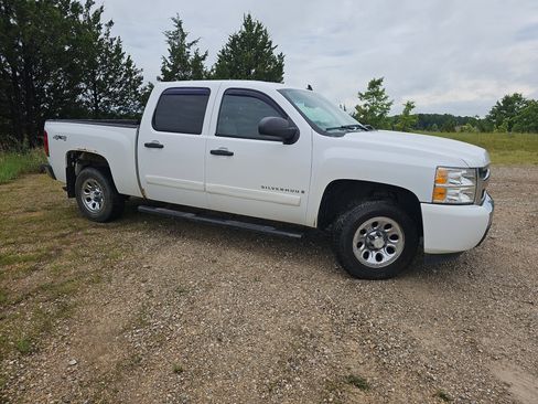 Used 2008 Chevrolet Silverado 1500 LS AWD/4WD image 2