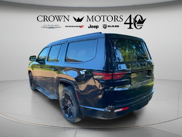 Used 2023 Jeep Wagoneer Series II AWD/4WD image 10