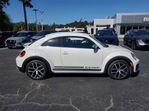 Used 2017 Volkswagen Beetle 1.8T Dune image 6