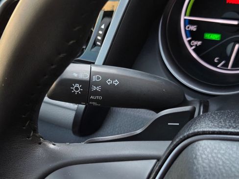Used 2023 Toyota Camry SE w/ Audio Upgrade Package FWD image 25