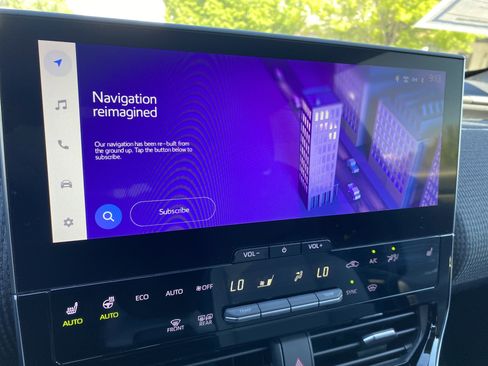 Used 2023 Subaru Solterra AWD image 30