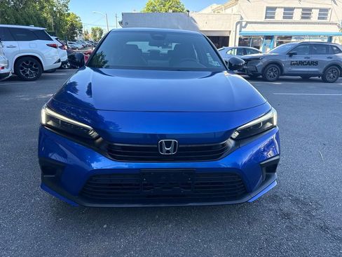 Used 2023 Honda Civic Sport image 2