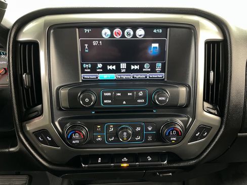 Used 2018 Chevrolet Silverado 1500 LT w/ All Star Edition AWD/4WD image 30