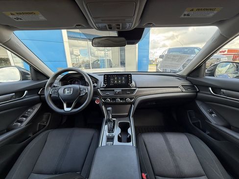 Used 2019 Honda Accord EX image 10