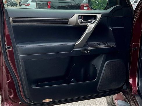 Used 2020 Lexus GX 460 Premium w/ Premium Package AWD/4WD image 19