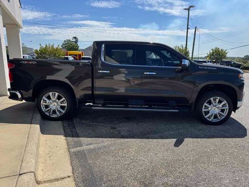 Used 2021 Chevrolet Silverado 1500 LTZ w/ LTZ Convenience Package II AWD/4WD image 42