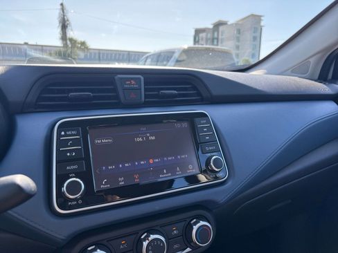 Used 2025 Nissan Versa SV FWD image 20