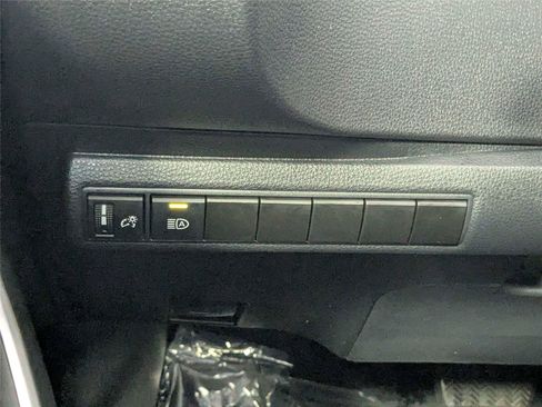 Used 2024 Toyota Corolla SE FWD image 15