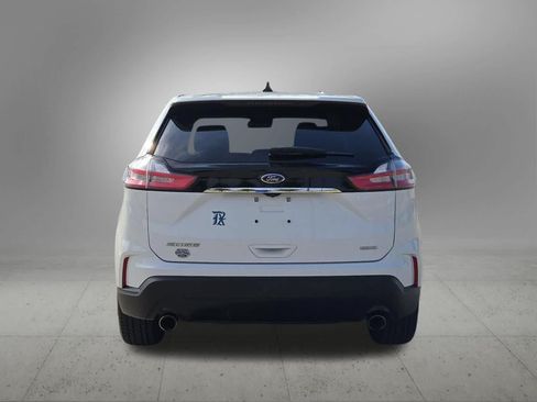 Used 2020 Ford Edge SE FWD image 5