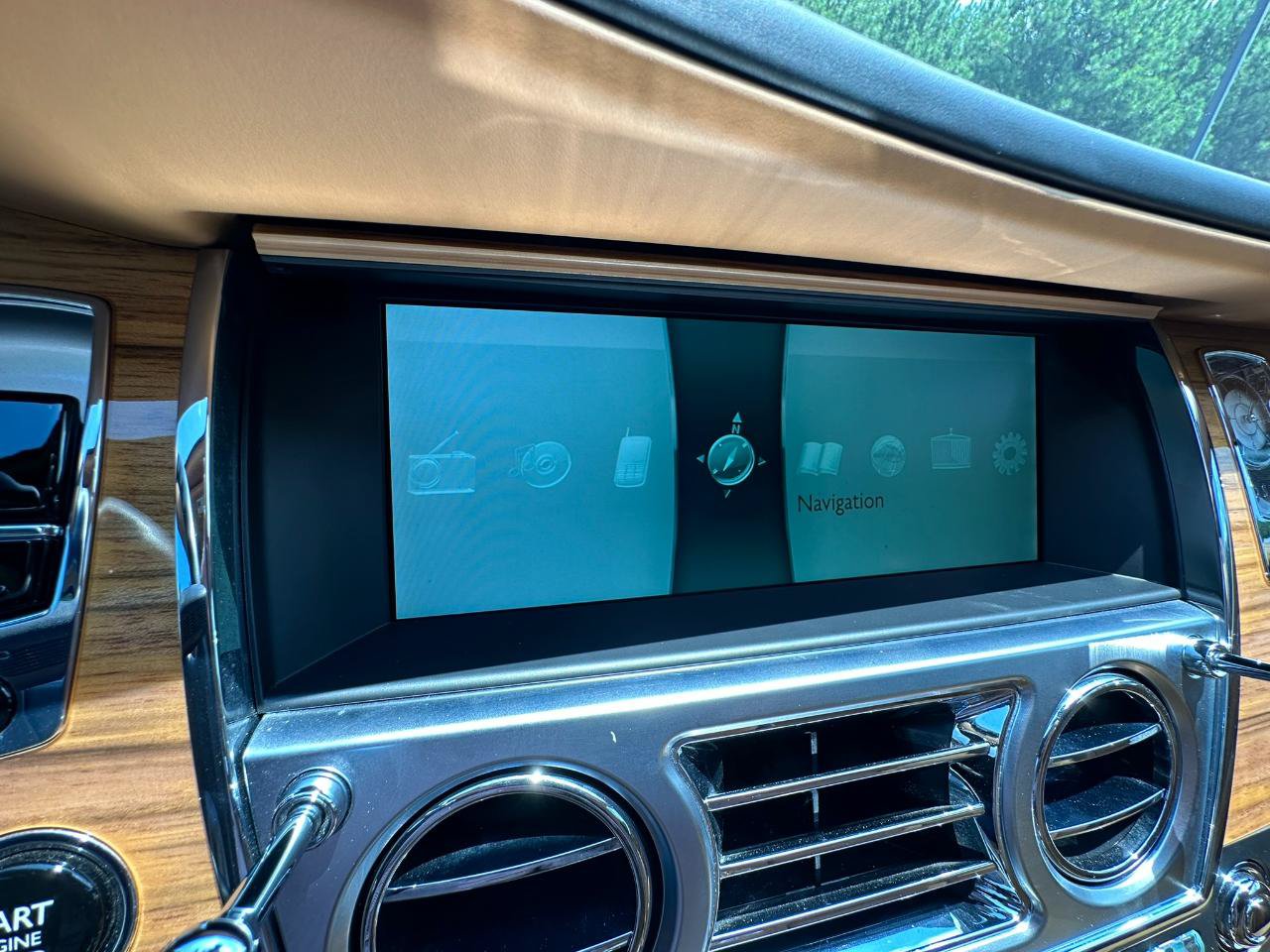 Used 2014 Rolls-Royce Ghost RWD image 23