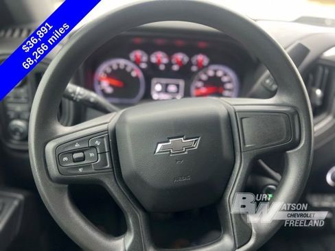 Used 2023 Chevrolet Silverado 1500 Custom Trail Boss w/ LPO, Dark Essentials Package image 11