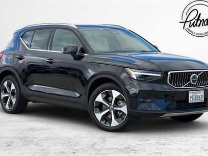 Certified 2025 Volvo XC40 B5 Plus w/ Protection Package Premier