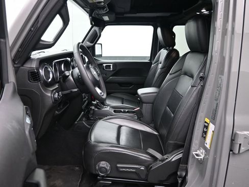 Used 2023 Jeep Wrangler Altitude image 27