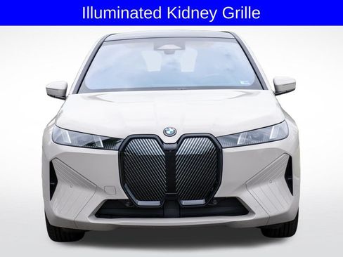 Used 2026 BMW iX xDrive45 w/ Premium Package AWD/4WD image 11