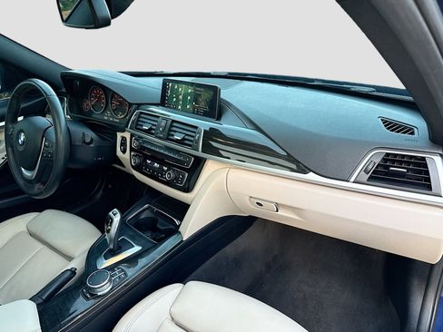 Used 2018 BMW 330i xDrive Wagon image 28