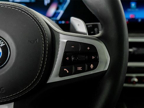 Used 2025 BMW X7 xDrive40i w/ M Sport Package image 42