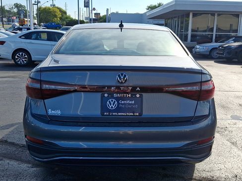 Certified 2025 Volkswagen Jetta S FWD image 5