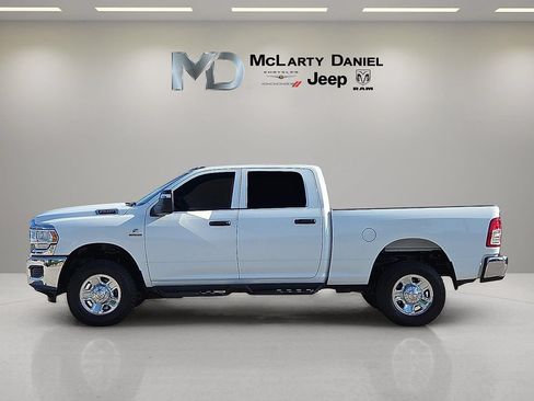 Used 2024 RAM 2500 Tradesman w/ Chrome Appearance Group AWD/4WD image 3