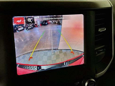 Used 2023 RAM 1500 4x4 Crew Cab image 15