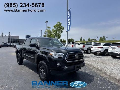 Used 2023 Toyota Tacoma SR5 w/ SR5 Appearance Package RWD image 1