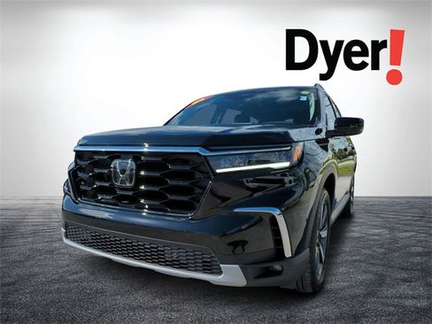 Used 2024 Honda Pilot Touring image 8