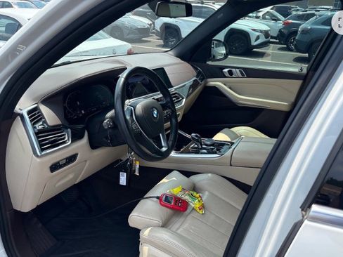 Used 2019 BMW X5 xDrive40i w/ Convenience Package AWD/4WD image 6