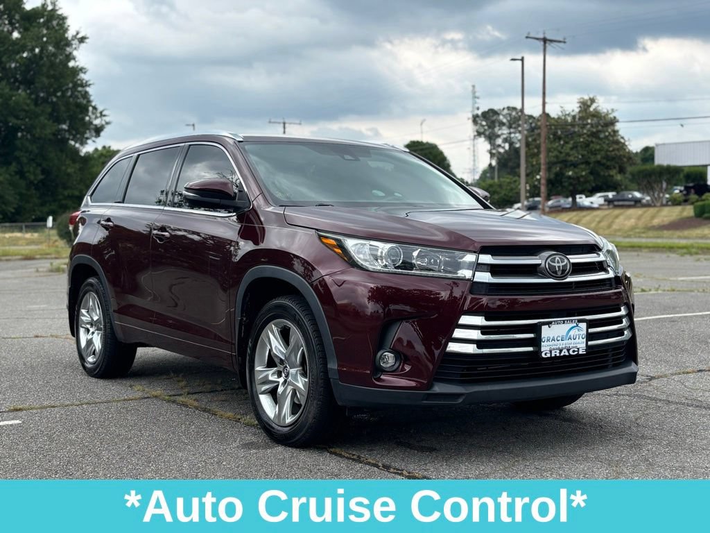 Used 2019 Toyota Highlander Limited w/ Carpet Mat Package (TMS) AWD/4WD image 12