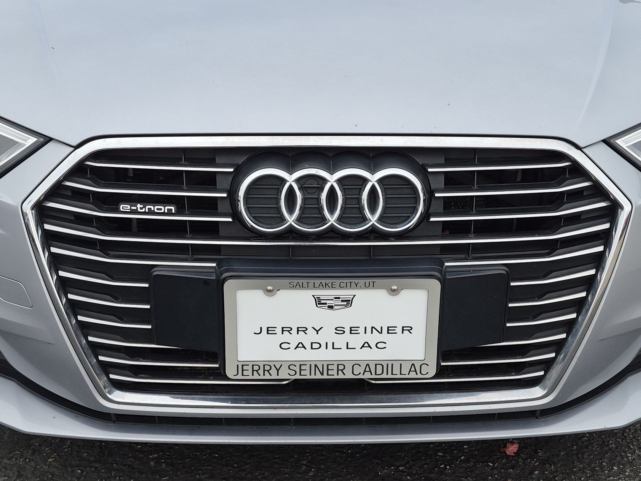 Used 2017 Audi A3 e-tron Premium FWD image 9