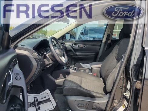 Used 2019 Nissan Rogue SV image 10