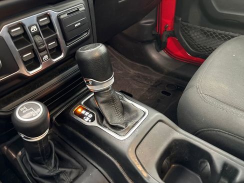 Used 2020 Jeep Gladiator Sport w/ Quick Order Package 24S AWD/4WD image 33