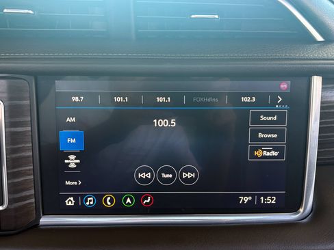Used 2021 GMC Yukon Denali w/ Denali Premium Package AWD/4WD image 40
