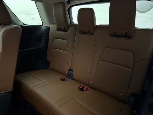 New 2026 Nissan Pathfinder Platinum w/ Cargo Package image 16