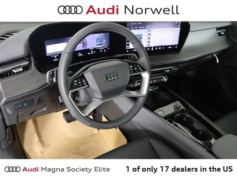 New 2026 Audi Q3 quattro 2.0T AWD/4WD image 2