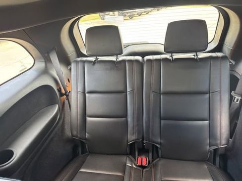 Used 2024 Dodge Durango GT RWD image 11