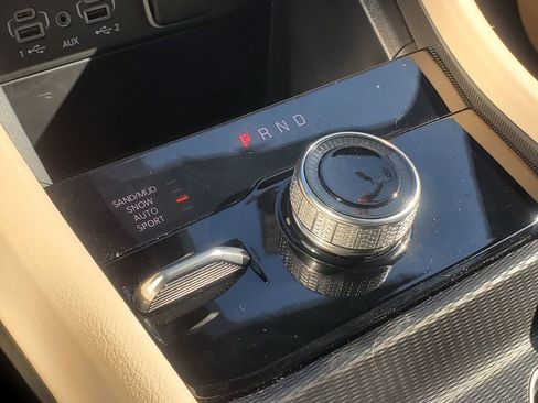 Used 2024 Jeep Grand Cherokee Limited image 29