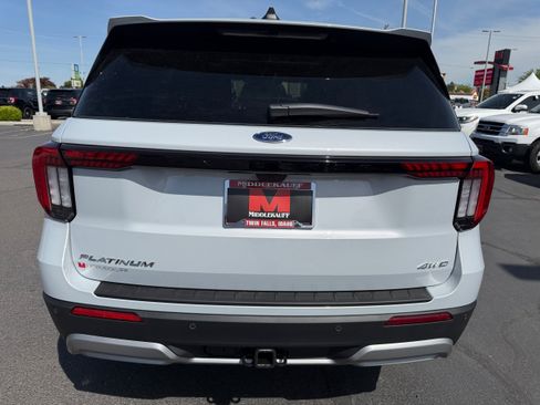 New 2026 Ford Explorer Platinum w/ LUX Leather Package AWD/4WD image 4