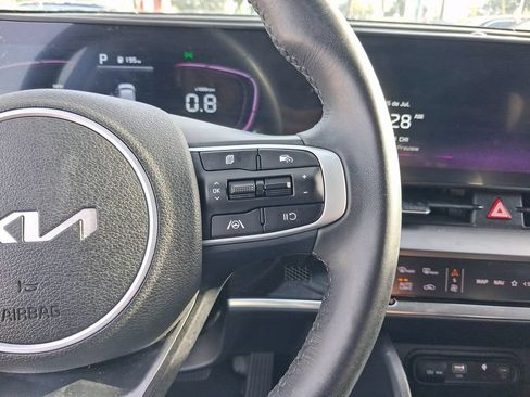 Used 2024 Kia Sportage EX FWD image 23